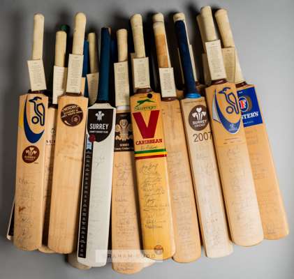 Collection of Surrey Country Cricket Club signed cricket bats,
 comprising of teams from 1979, 1987, 1990, 1991, 1992, 1994, 1995, 1997, 1999, 2000, 2