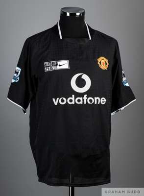Gary Neville black No.2 Manchester United v. Arsenal match worn short-sleeved shirt, 2005, from the infamous tunnel incident,
 Nike, L, with crew-neck