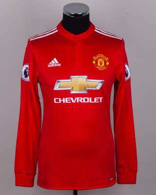 Marcus Rashford red No.19 Manchester United long-sleeved shirt, 2017-18