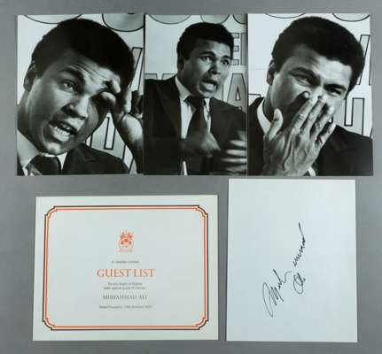 MUHAMMAD ALI WORLD HEAVYWEIGHT BOXING CHAMPION 1964-78 ORIGINAL VINTAGE 1971 INK AUTOGRAPH PLUS GUEST LIST AND THREE ORIGINAL PHOTOGRAPHS  Muhammad Al
