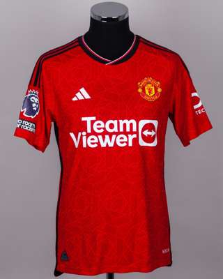 Luke Shaw red No.23 Manchester United match worn short-sleeved shirt, 2023-24