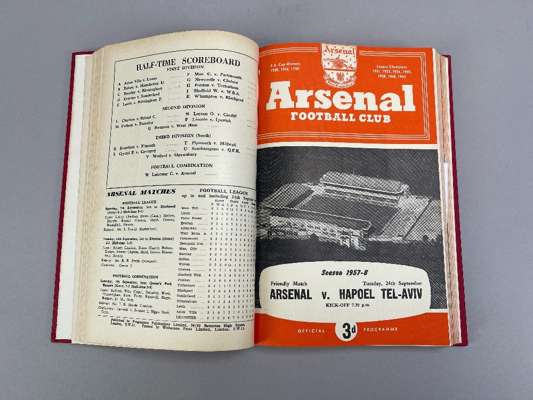 Bound volume of Arsenal home match programmes, 1957-58 Vol. XXXIX No.1 West Bromwich Albion, 27th August 1957 to Vol. XXXIX No.23 Nottingham Forest, 2