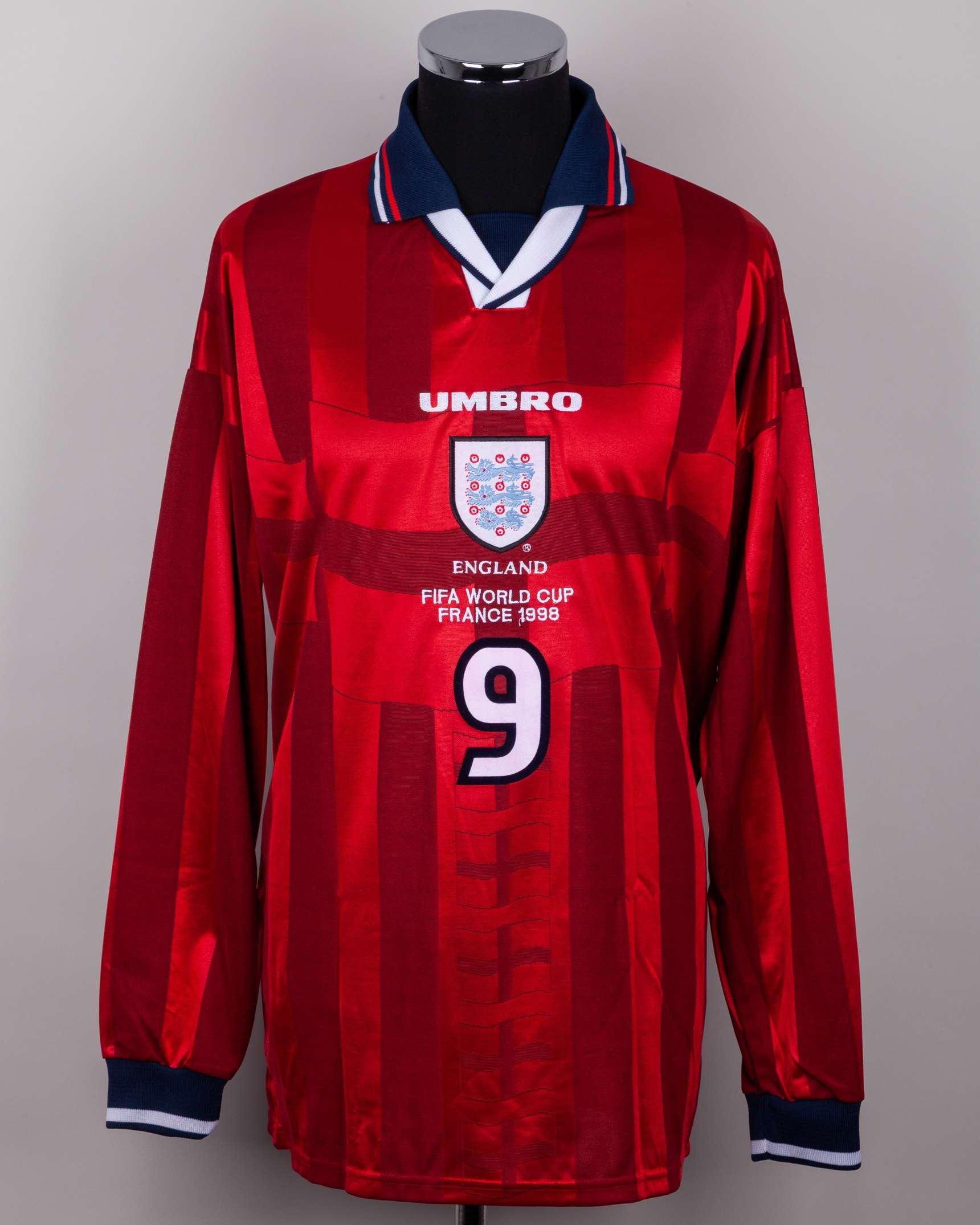 Alan Shearer red No.9 England long-sleeved shirt, 1998 - Budds