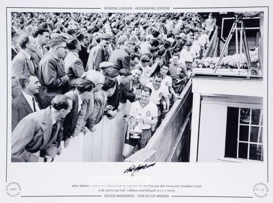 FOOTBALL - Bolton Wanderers 1958 F.A Cup winner Nat Lofthouse large 16 by 12in. autographed Limited Edition display photograph: Nat Lofthouse carrying