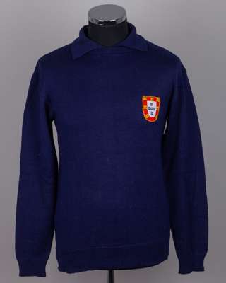 Vitor Damas blue No.1 Portugal match worn goalkeepers shirt, 1973