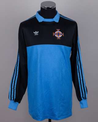 Pat Jennings blue and black No.1 Northern Ireland goalkeepers shirt, 1980s