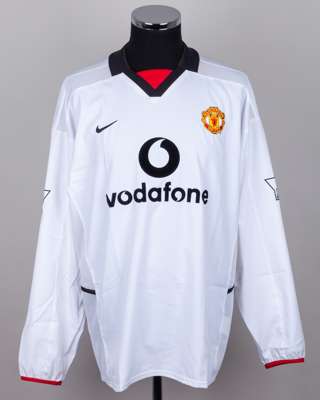 David Beckham white, red and black No.7 Manchester United long-sleeved shirt, 2002-03