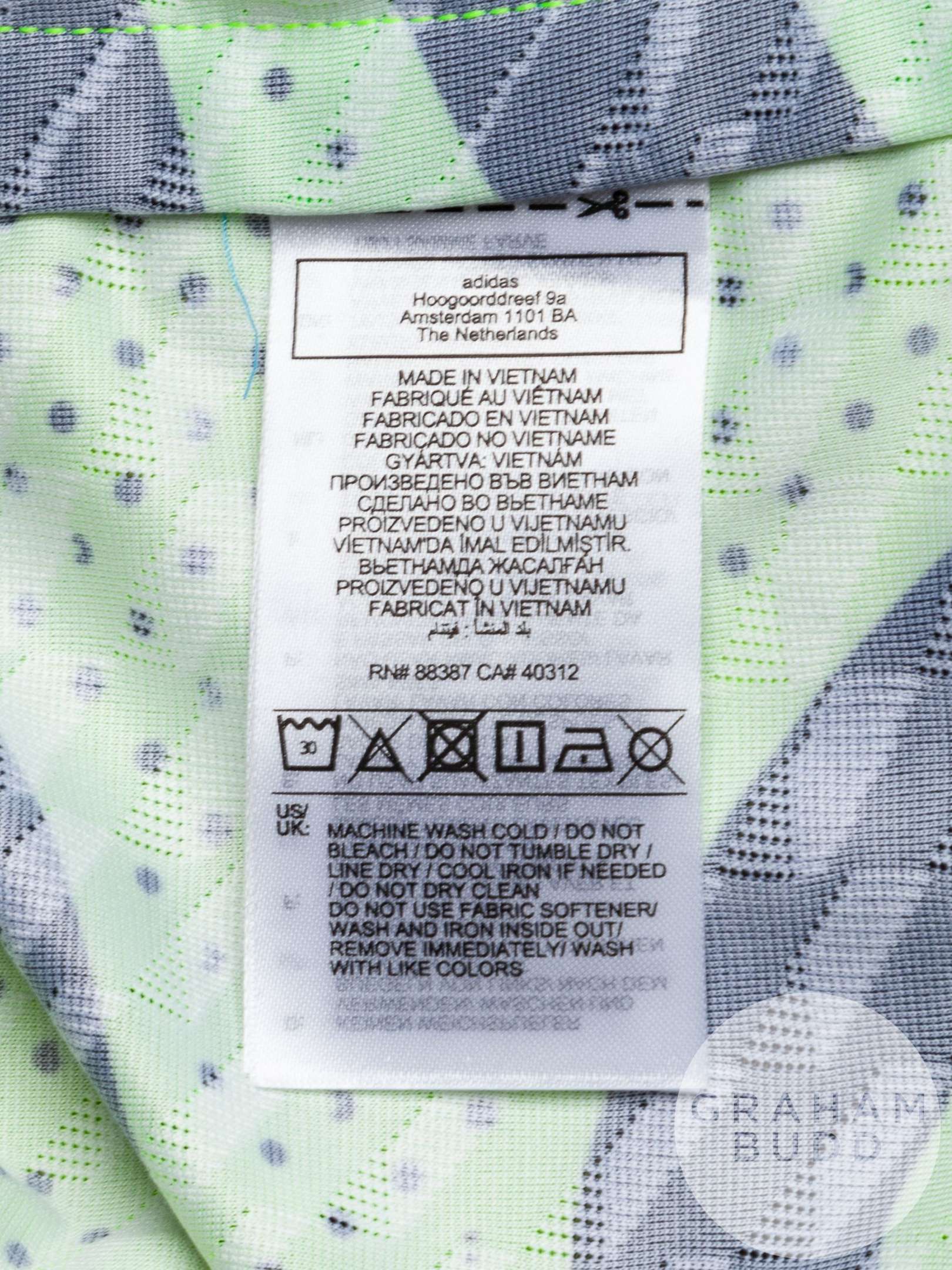 0006_FGAZew.JPG
