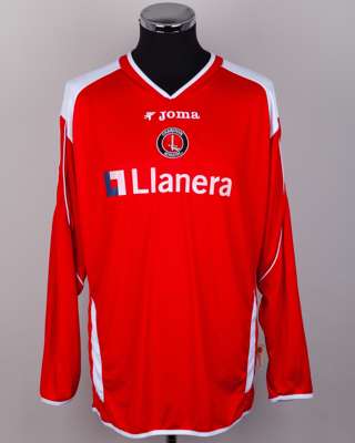 Jimmy Floyd Hasselbaink red No.18 Charlton Athletic autographed long-sleeved shirt, 2006-07