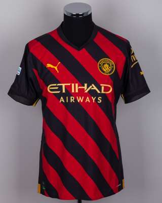 Kevin De Bruyne black and red No.17 Manchester City short-sleeved shirt, 2022-23