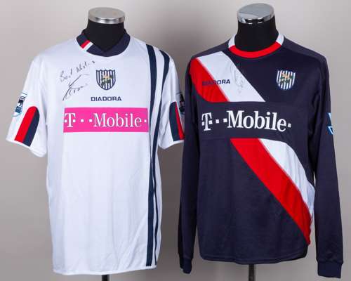 Robert Earnshaw white and blue No.34 West Bromwich Albion autographed short-sleeved shirt