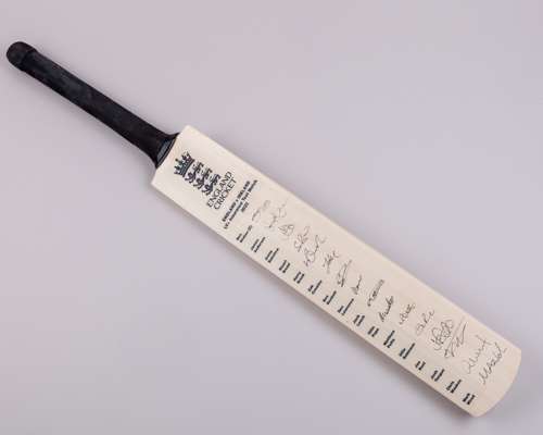England v. Ireland LV= Insurance Test Match 2023 autographed cricket bat