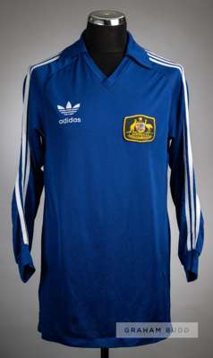 Blue Australia international no.1 goalkeeper's jersey,
 Adidas, long-sleeved with Australian national emblem badge, reverse numbered 1

 This jersey i