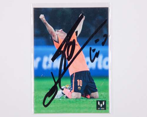 Lionel Messi autographed Icons No.20 Official Messi Card Collection trading card