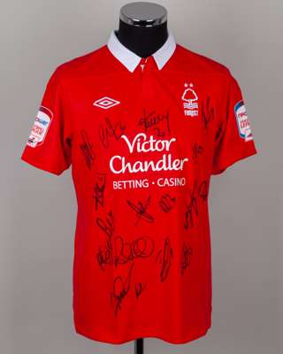 Matt Derbyshire red No.8 Nottingham Forest autographed short-sleeved shirt