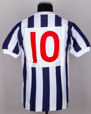 Blue and white No.10 West Bromwich Albion short-sleeved shirt, 1960s