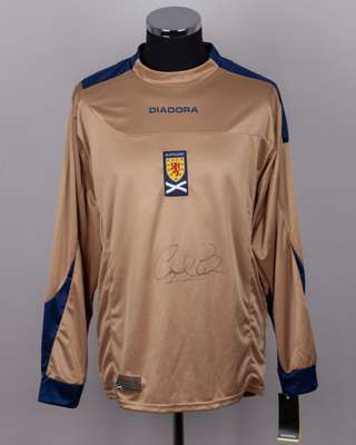 Craig Gordon autographed golden and blue Scotland replica goalkeeper shirt, 2005