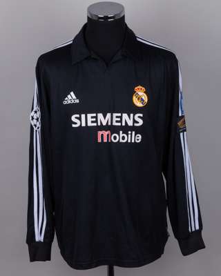 Claude Makelele black No.24 Real Madrid v. Manchester United long-sleeved shirt, 2003