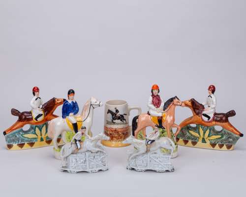 Horse racing ceramics