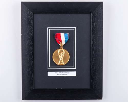 1994 USA World Cup Commemorative medal, designed by Huguenin