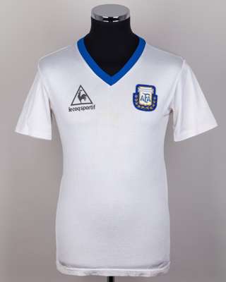 Diego Maradona white and blue No.10 Argentina 1986 World Cup issued shirt