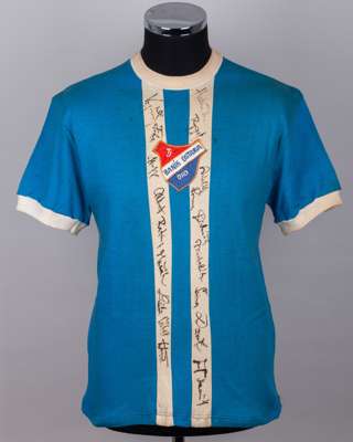 Blue and white No.7 Banik Ostrava autographed short-sleeved shirt, c.1970s