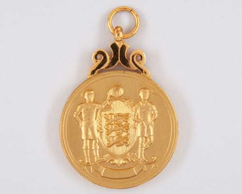 Frank Sinclair 9ct gold Chelsea v. Middlesbrough F.A. Cup Final Winners medal, 1997