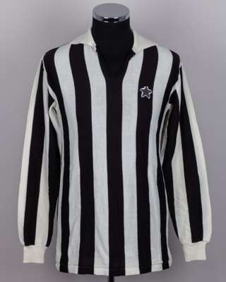 Pietro Anastasi black and white No.9 Juventus v. Fiorentina match worn shirt, 1971
