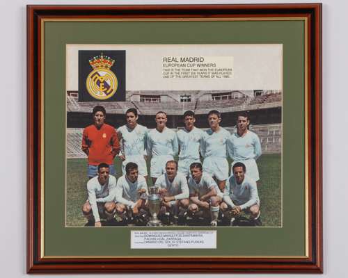 Real Madrid autographed team line up