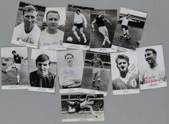 Twelve 1966 World Cup-Winners autographed cards, 
 comprising Gordon Banks, George Cohen, Ray Wilson, Nobby Stiles, Bobby Moore, Bobby Charlton, Alan 