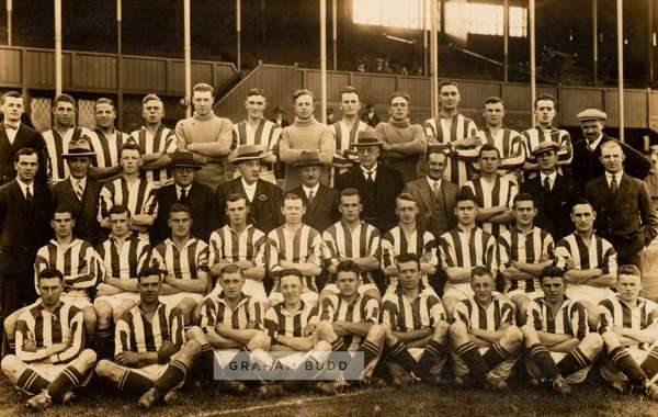 West Bromwich Albion official b&w team-photograph from the 1931 F.A. Cup winning season,
 featuring the squad and officials in seated and standing pos
