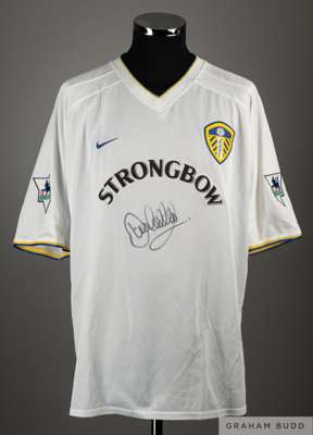 Dominic Matteo white and blue No.21 Leeds United match worn short-sleeved shirt, 2001-02, 
 Nike, XL, with v-neck collar and embroidered cloth badge i
