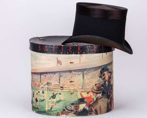 An Ashes and F.A.Cup decorative and pictorial top hat box