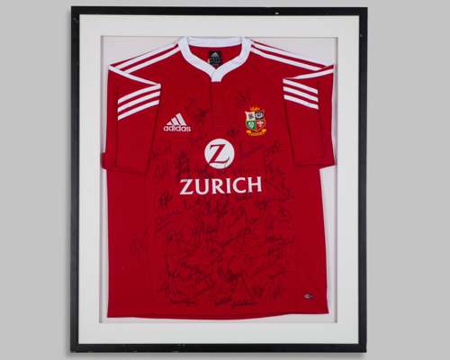 Red British and Irish Lions autographed New Zealand tour short-sleeved shirt, 2005