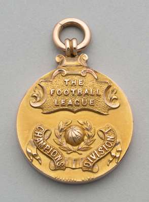 Cecil Potter 9ct gold 1925-26 Division 1 League Championship medal, 
 the obverse inscribed THE FOOTBALL ASSOCIATION CHAMPIONS DIVISION 1, the reverse