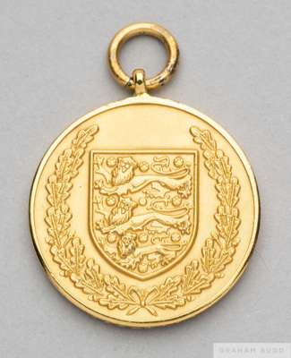Joanne Broadhurst silver-gilt 1999-2000 League Cup Final runners-up medal
 the obverse cast with three lion crest and laurel wreath, the reverse inscr