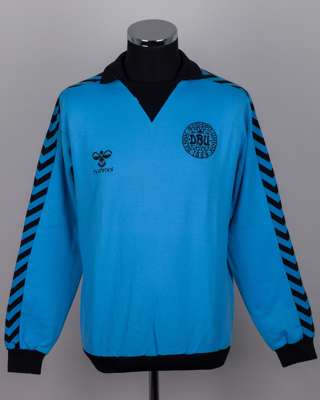 Ole Kjaer blue and black No.1 Denmark match worn goalkeepers shirt, 1978