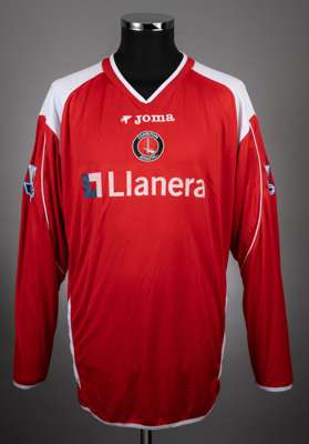 Jimmy Floyd Hasselbaink red and white No.18 Charlton Athletic long-sleeved jersey, 2006-07, 
 Joma, L, with crew-neck collar and embroidered badge ins