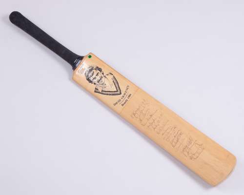 David Graveney Gloucestershire CCC Benefit 1986 autographed cricket bat