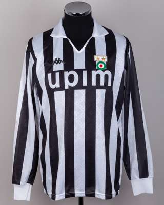 Salvatore Toto Schillaci black and white No.9 Juventus v. Austria Vienna shirt, 1990