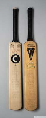 Duncan Fearnley autographed cricket bat signed by Surrey and Essex
 and Derek Underwood autographed cricket bat, the front signed by Kent players and 