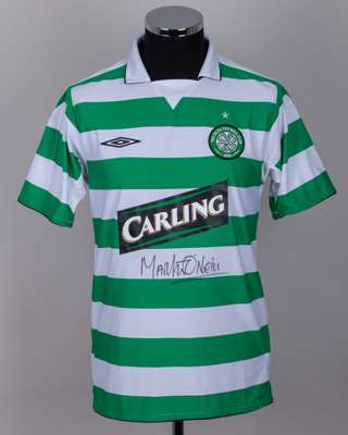 Martin O'Neill autographed replica green and white Celtic short-sleeved shirt