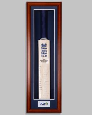 England v. Pakistan NatWest Series 2006 autographed cricket bat display