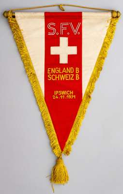 Switzerland F.A. pennant issued for the U-23 international v England, played at Portman Road, Ipswich, 24th November 1971,
 red and white satin embroi