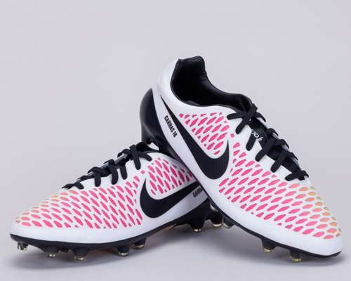 Michael Carrick white, pink and green Nike Magista football boots, 2015-16