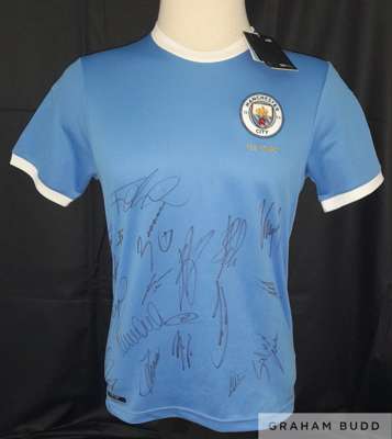 Manchester City 125 year commemorative Official club squad signed shirt autographed by 19, 
 Fernandinho, Otamendi, Bravo, Eric Garcia, John Stones, B