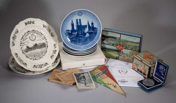 Collection of Commonwealth and Olympic games memorabilia,
 includes five Royal Copenhagen commemorative Olympic plates including '72 '76 '80; Wedgewoo