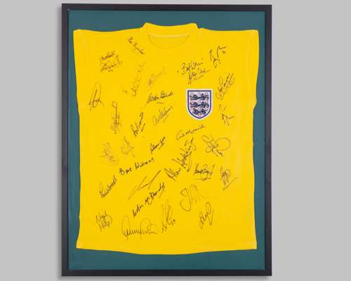 Yellow England goalkeeper shirt with thirty autographs of English keepers