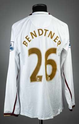 Nicklas Bendtner white and claret Arsenal no.26 jersey v Sheffield United, played at Bramall Lane, 31st October 2007, 
 match issue, Nike, long-sleeve