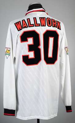 Ronnie Wallwork signed white Manchester United no.30 away jersey, season 1996-97,
 Umbro, long-sleeved with THE FA PREMIER LEAGUE CHAMPIONS 1995-1996 
